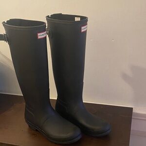 Hunter Classic Black Rain Boots
